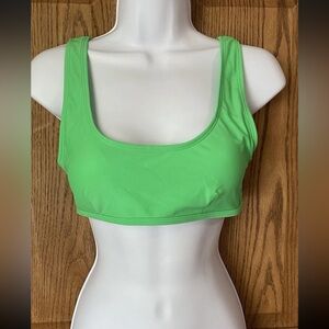 NWT Halara Size Medium Bright Green Lightly Padded Sporty Bikini Top